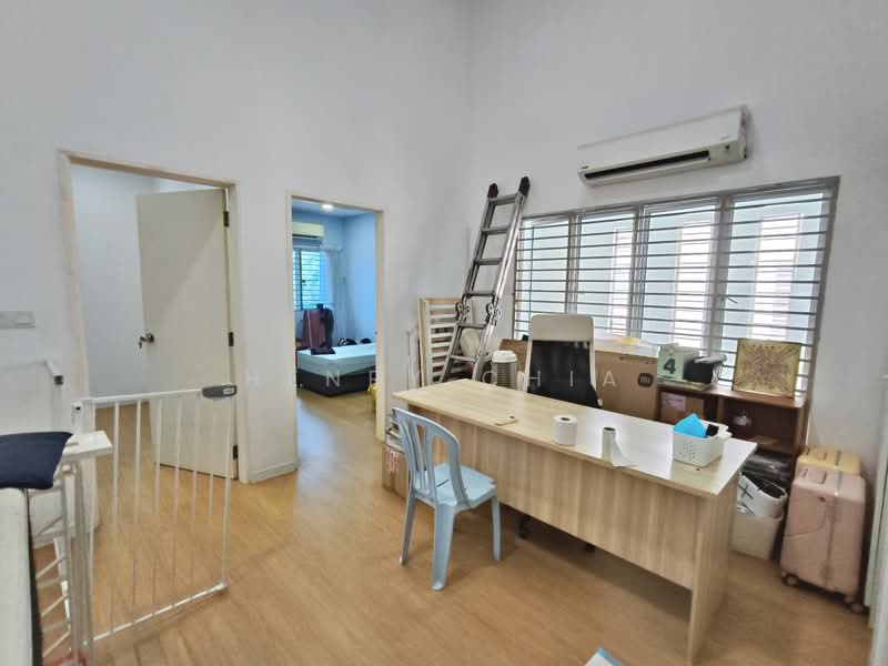Terraced House for Sale in Semenyih (Selangor) - Henry Chia - Study - PropertyGuru.com.my