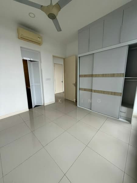 Service Residence for Sale at D'Pristine - Jack Ting - Bedroom - PropertyGuru.com.my