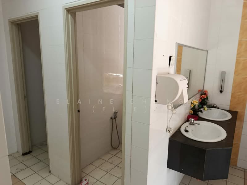Commercial Bungalow for Rent in KL City Centre (Kuala Lumpur) - Elaine Chong (Elle) - Bathroom - PropertyGuru.com.my