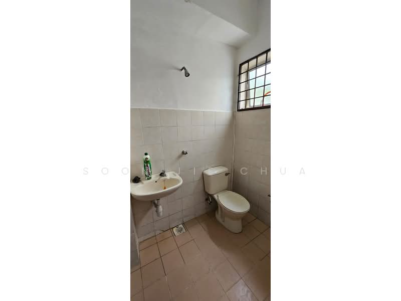 2-storey Terraced House for Sale in Banting (Selangor) - Soon Jie Chua - Bathroom - PropertyGuru.com.my