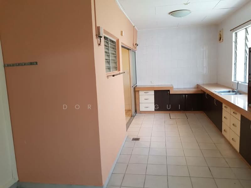 2-storey Terraced House for Sale in Bukit Rimau (Shah Alam) - Doreen Ngui - Kitchen - PropertyGuru.com.my