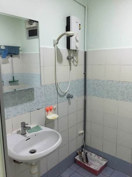 Apartment for Sale at Desa Alor Vista - CY Ong - Bathroom - PropertyGuru.com.my