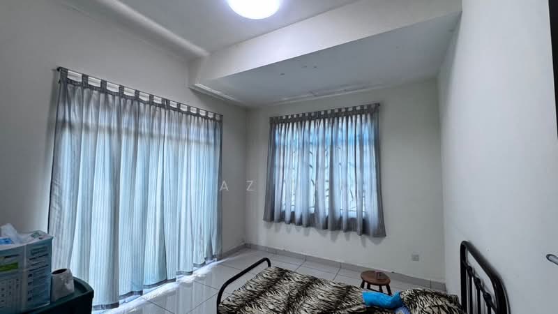 Semi-Detached House for Sale in Taman Universiti (Skudai) - Jaz Lee - PropertyGuru.com.my