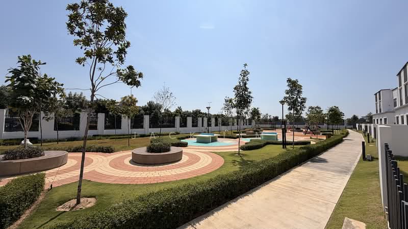 Semi-Detached House for Sale in Telok Panglima Garang (Selangor) - Jack Lim - Exterior - PropertyGuru.com.my