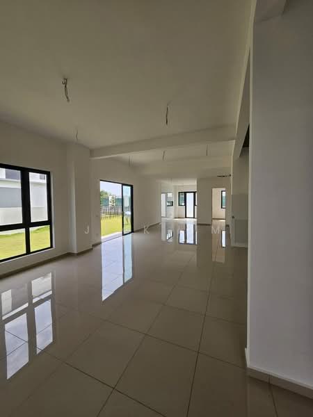 Semi-Detached House for Sale in Telok Panglima Garang (Selangor) - Jack Lim - Living Room - PropertyGuru.com.my