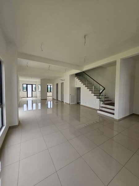 Semi-Detached House for Sale in Telok Panglima Garang (Selangor) - Jack Lim - Living Room - PropertyGuru.com.my