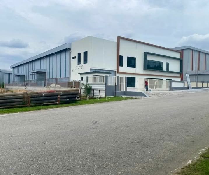 Detached Factory for Rent in Rawang (Selangor) - Eugene Yap - Exterior - PropertyGuru.com.my