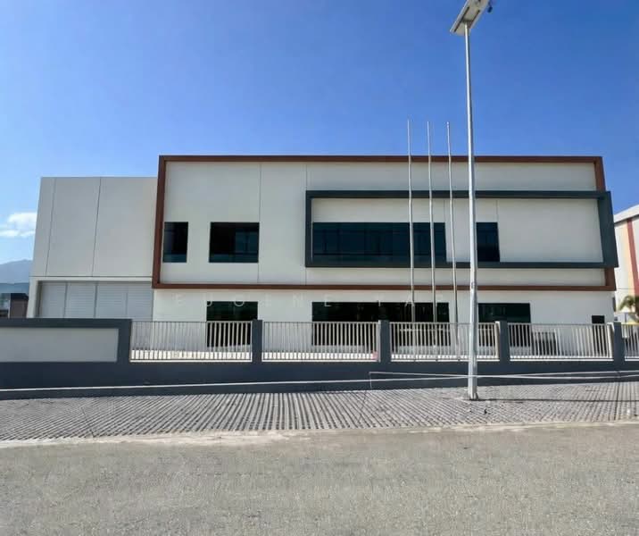 Detached Factory for Rent in Rawang (Selangor) - Eugene Yap - Exterior - PropertyGuru.com.my