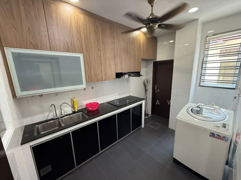 Rini Heights untuk Untuk Disewa - RM 3,000 /bulan, Mac 2026 - Kitchen - PropertyGuru.com.my