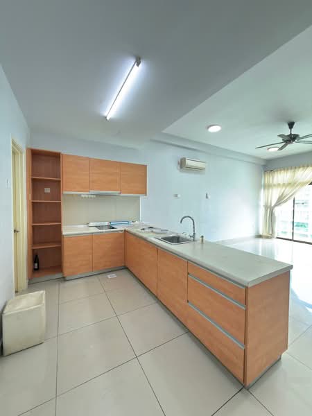 Palazio untuk Untuk Disewa - RM 1,800 /bulan, Mac 2026 - Kitchen - PropertyGuru.com.my