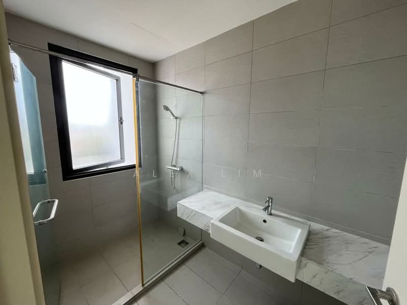 Mira Residence untuk Untuk Disewa - RM 3,500 /bulan, Mac 2026 - Bathroom - PropertyGuru.com.my