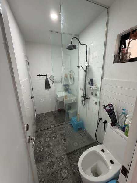 Rumah Teres 2 Tingkat untuk Dijual di Seri Kembangan (Selangor) - Edwin Cheng - Bathroom - PropertyGuru.com.my