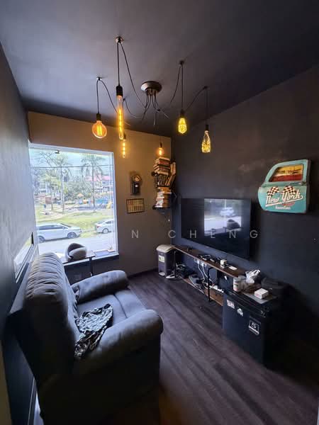 Rumah Teres 2 Tingkat untuk Dijual di Seri Kembangan (Selangor) - Edwin Cheng - Living Room - PropertyGuru.com.my
