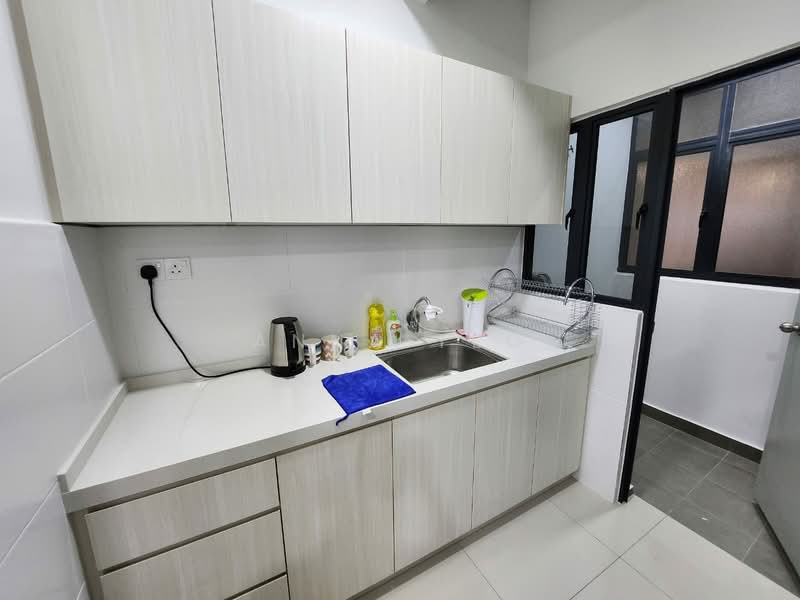 Condominium for Rent at Platinum Arena - Anna Teo - Kitchen - PropertyGuru.com.my