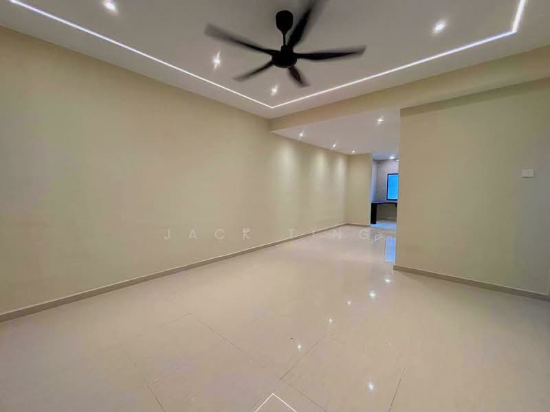 2-storey Terraced House for Sale in Taman Muhibbah (Kulai) - Jack Ting - Living Room - PropertyGuru.com.my