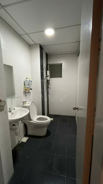Condominium for Rent at Kiara Residence 2 (Residensi Kiara Jalil 2) - Jason Chun - Bathroom - PropertyGuru.com.my