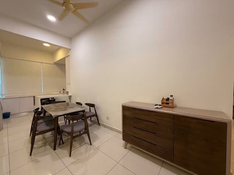 Kondominium untuk Disewa di Ferringhi Residence - Alex Lim - Dining Room - PropertyGuru.com.my