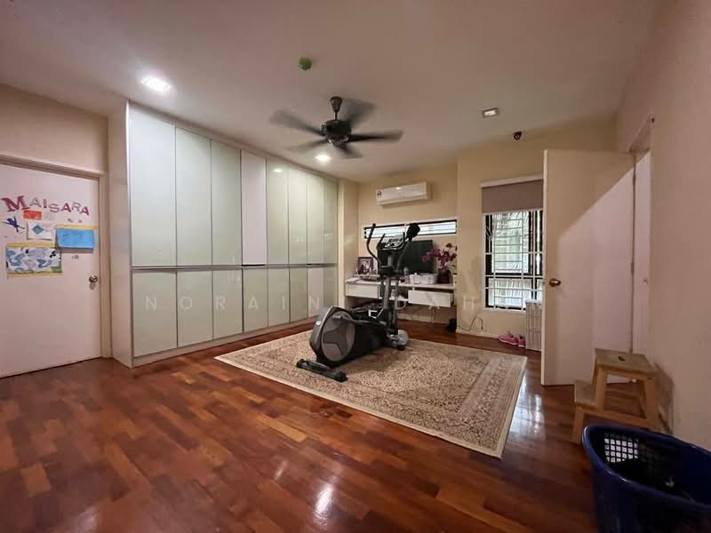Semi-Detached House for Sale in Seksyen U9 (Shah Alam) - Noraini Dahan - Gym - PropertyGuru.com.my