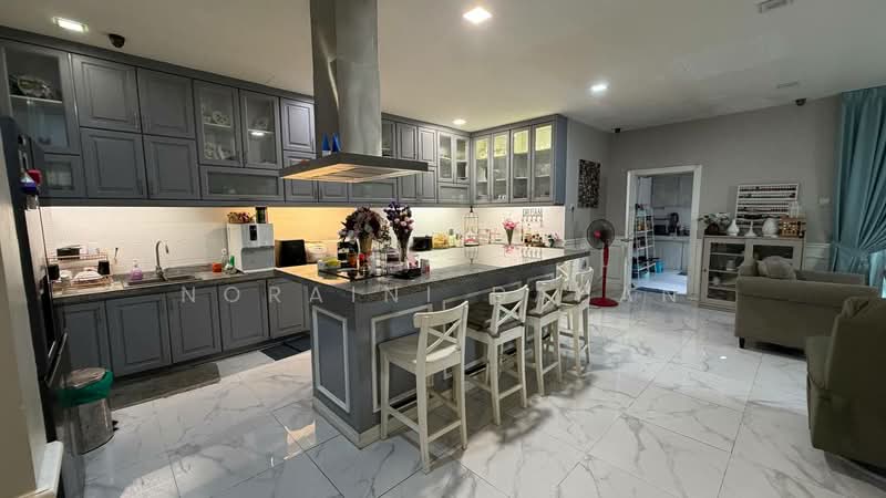 Semi-Detached House for Sale in Seksyen U9 (Shah Alam) - Noraini Dahan - Kitchen - PropertyGuru.com.my
