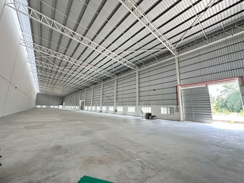 Warehouse for Sale in Kampung Bukit Changgang (Tanjong Duabelas) - CW Kong - Interior - PropertyGuru.com.my