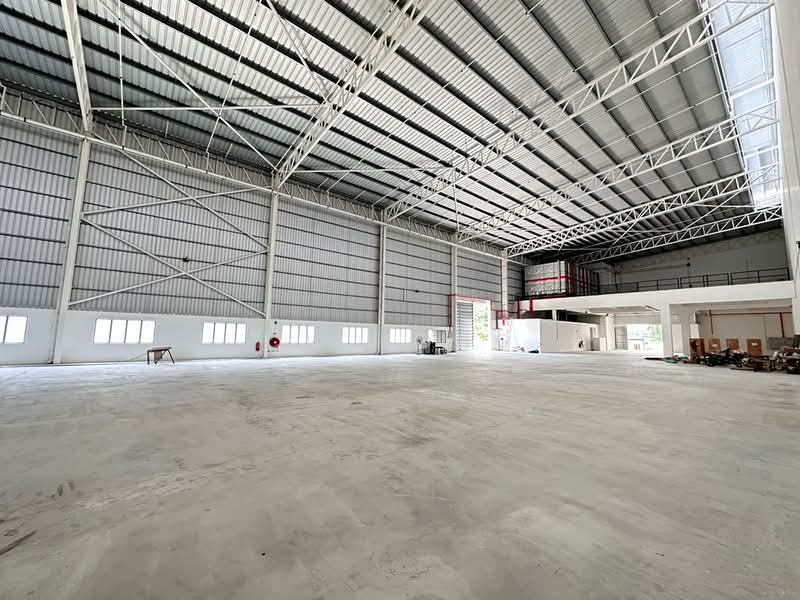 Warehouse for Sale in Kampung Bukit Changgang (Tanjong Duabelas) - CW Kong - Interior - PropertyGuru.com.my