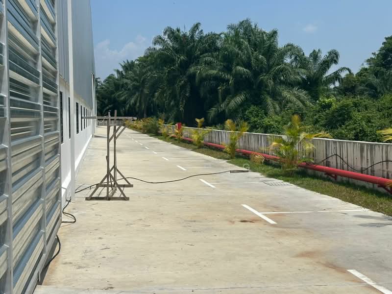 Warehouse for Sale in Kampung Bukit Changgang (Tanjong Duabelas) - CW Kong - Exterior - PropertyGuru.com.my