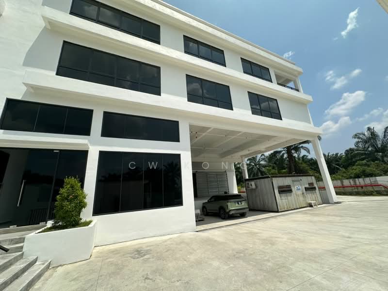 Warehouse for Sale in Kampung Bukit Changgang (Tanjong Duabelas) - CW Kong - Exterior - PropertyGuru.com.my