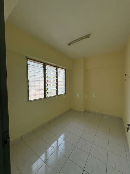 Flat for Sale at Permata Fadason - Chris Sun - Interior - PropertyGuru.com.my