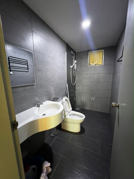 Condominium for Rent at Platinum OUG Residence - Alex Low - Bathroom - PropertyGuru.com.my