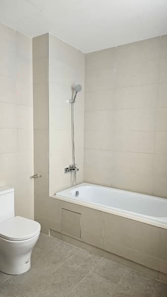 Broadleaf Residences untuk Untuk Dijual - RM 2,480,000, Mac 2026 - Bathroom - PropertyGuru.com.my