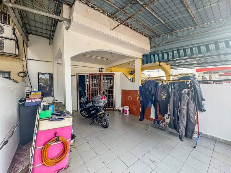 2-storey Terraced House for Sale in Taman Selayang Jaya (Selayang) - Noraini Dahan - Exterior - PropertyGuru.com.my