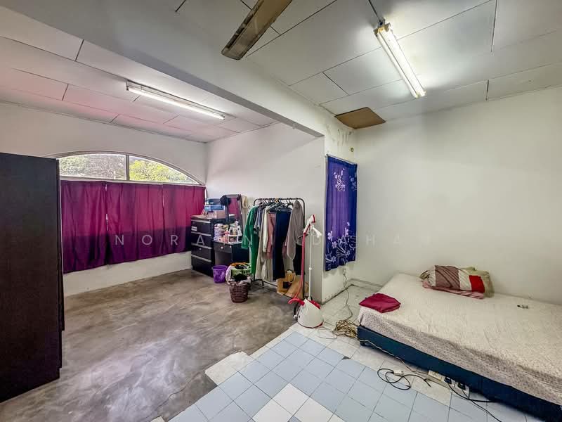 2-storey Terraced House for Sale in Taman Selayang Jaya (Selayang) - Noraini Dahan - Bedroom - PropertyGuru.com.my