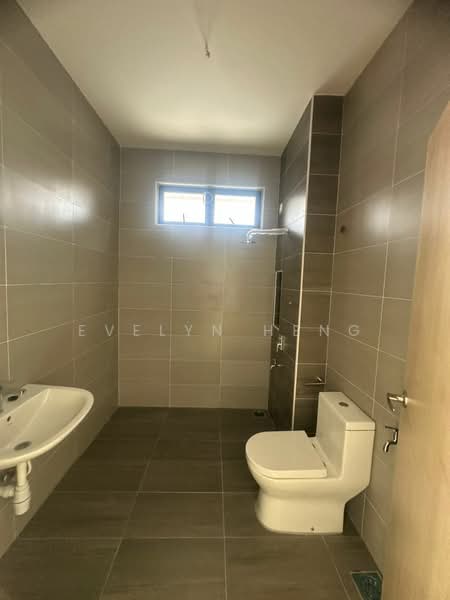 Taman Mount Austin untuk Untuk Dijual - RM 1,380,000, Mac 2026 - Bathroom - PropertyGuru.com.my