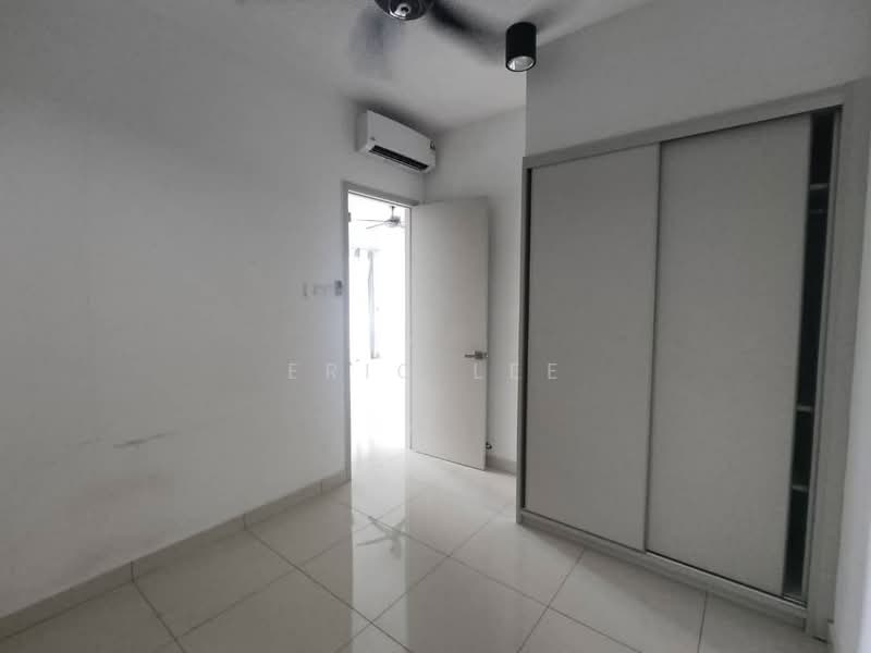 The Raffles Suites untuk Untuk Dijual - RM 390,000, Mac 2026 - Bedroom - PropertyGuru.com.my