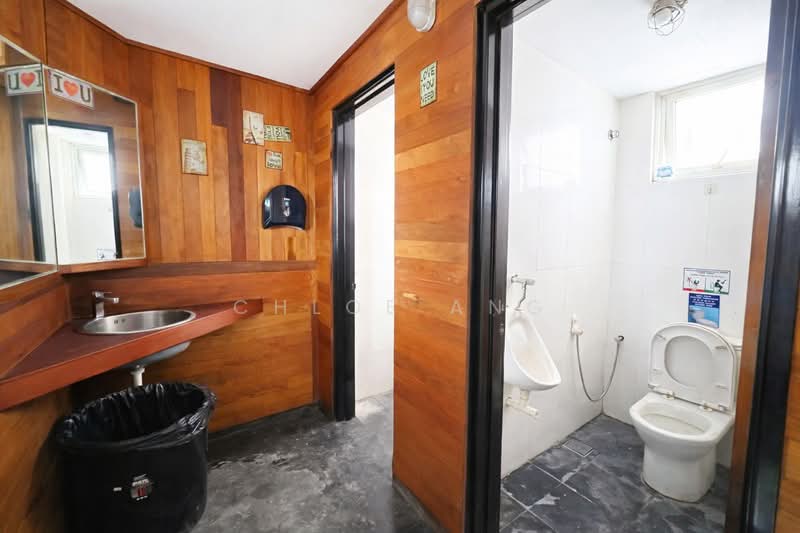 Shop / Office for Rent in Jelutong (Penang) - Chloe Ang - Bathroom - PropertyGuru.com.my