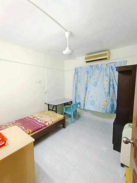 Taman Pekaka untuk Untuk Disewa - RM 1,300 /bulan, Mac 2026 - Bedroom - PropertyGuru.com.my
