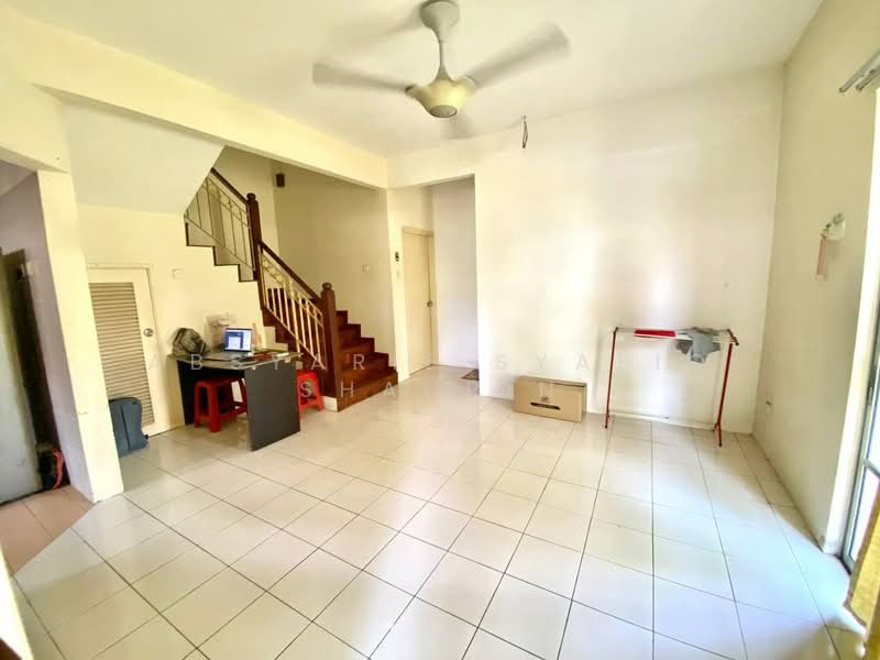 2-storey Terraced House for Sale in Presint 9 (Putrajaya) - Absyarie Syafiq Shahrin - Living Room - PropertyGuru.com.my