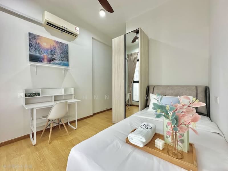 Condominium for Rent at Bay Point @ Country Garden Danga Bay - Johnny Tan - Bedroom - PropertyGuru.com.my