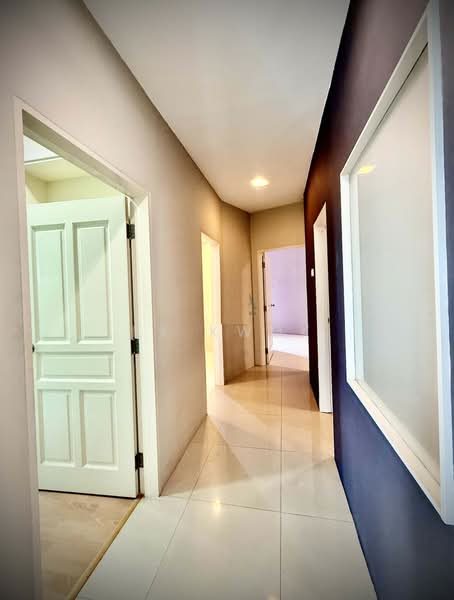 Condominium for Rent at The View Condominium - KK Kwok - Corridor - PropertyGuru.com.my