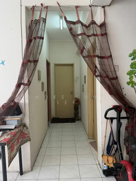 Flat for Sale at Taman Impian Indah - Shoke Funn Lee - Corridor - PropertyGuru.com.my