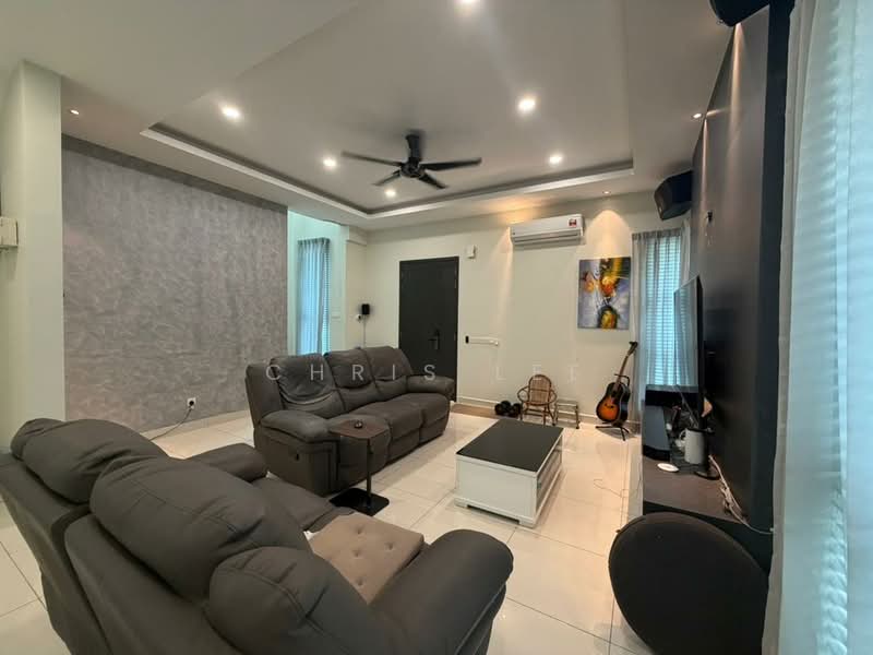 Semi-Detached House for Rent in Telok Panglima Garang (Selangor) - Chris Lee - Living Room - PropertyGuru.com.my