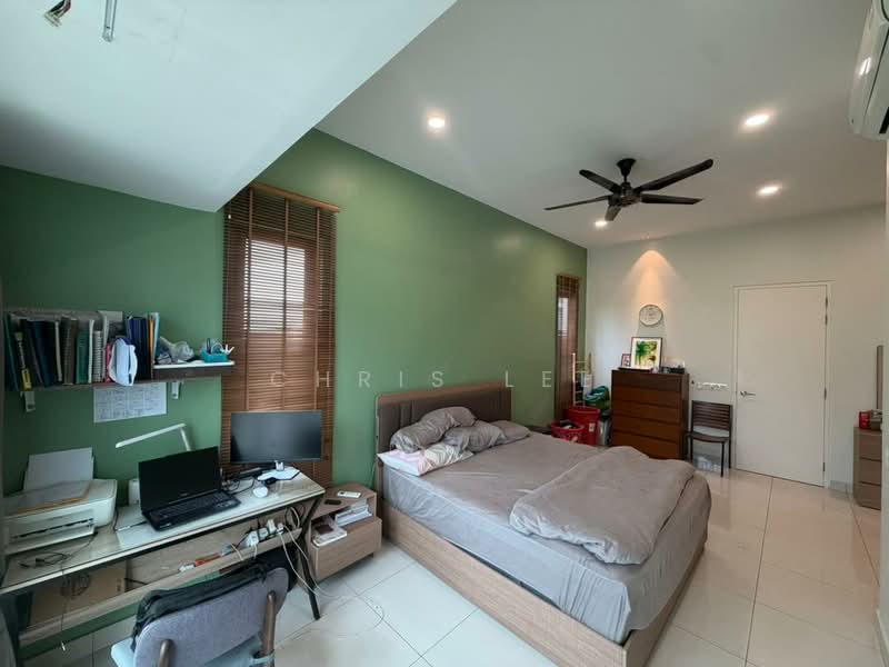 Semi-Detached House for Rent in Telok Panglima Garang (Selangor) - Chris Lee - Bedroom - PropertyGuru.com.my