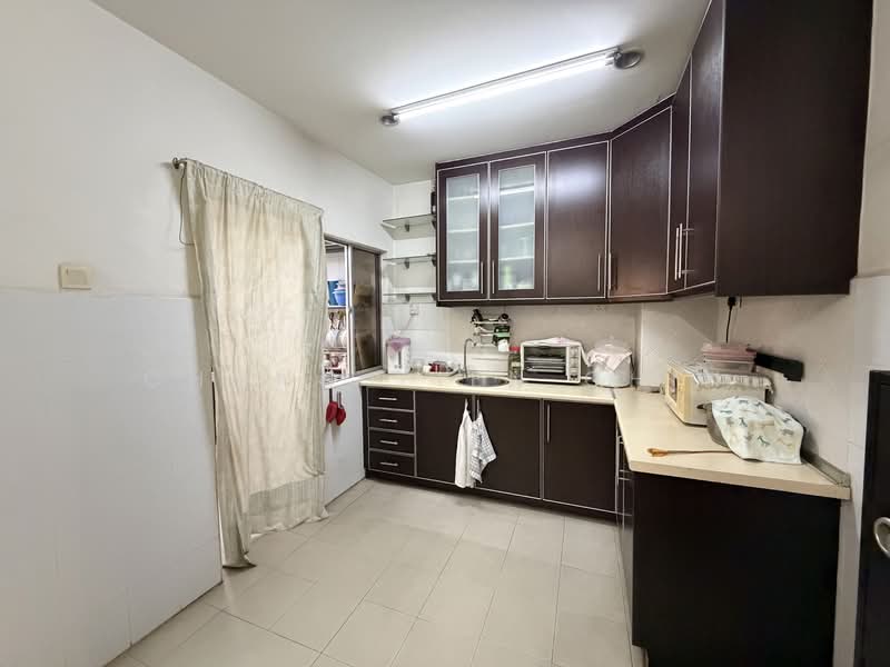 2-storey Terraced House for Sale in Shah Alam (Selangor) - Chong Yien Chin - Kitchen - PropertyGuru.com.my