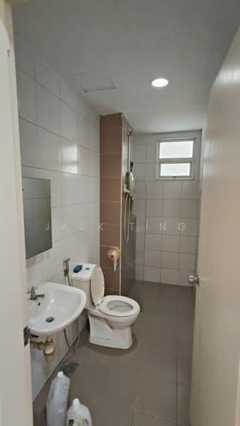 Condominium for Sale at Fairway Suites - Jack Ting - Bathroom - PropertyGuru.com.my
