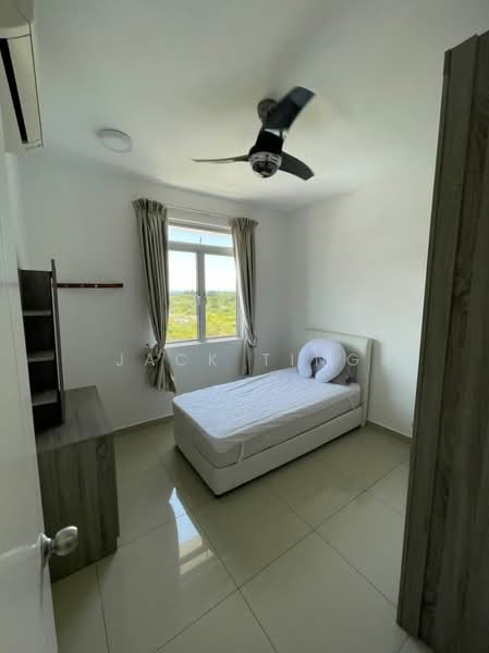 Condominium for Sale at Fairway Suites - Jack Ting - Bedroom - PropertyGuru.com.my