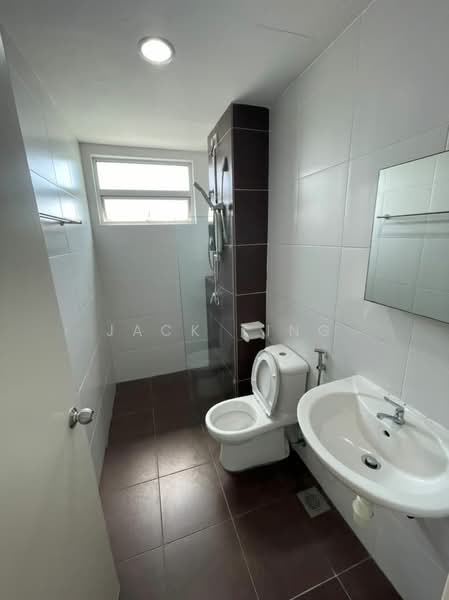 Condominium for Sale at Fairway Suites - Jack Ting - Bathroom - PropertyGuru.com.my