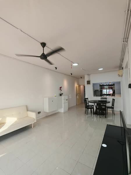 Permas Ville Apartment untuk Untuk Disewa - RM 2,000 /bulan, Apr 2026 - Living Room - PropertyGuru.com.my