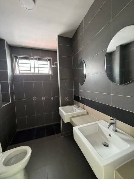 Semi-Detached House for Rent in Telok Panglima Garang (Selangor) - Chris Lee - Bathroom - PropertyGuru.com.my