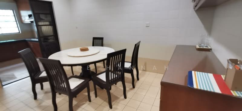 2-storey Terraced House for Rent in Bandar Mahkota Cheras (Cheras) - Lee Hannah - Dining Room - PropertyGuru.com.my