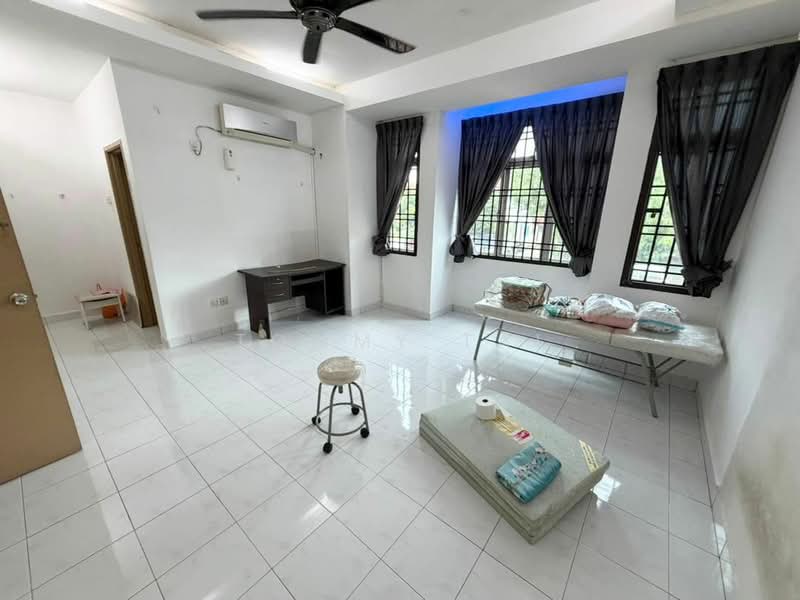 2-storey Terraced House for Sale in Taman Seri Orkid (Skudai) - Tommy Tai - Interior - PropertyGuru.com.my